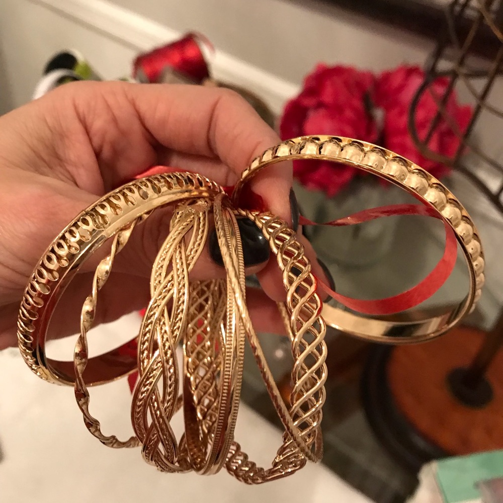 Bundle o’ bracelets